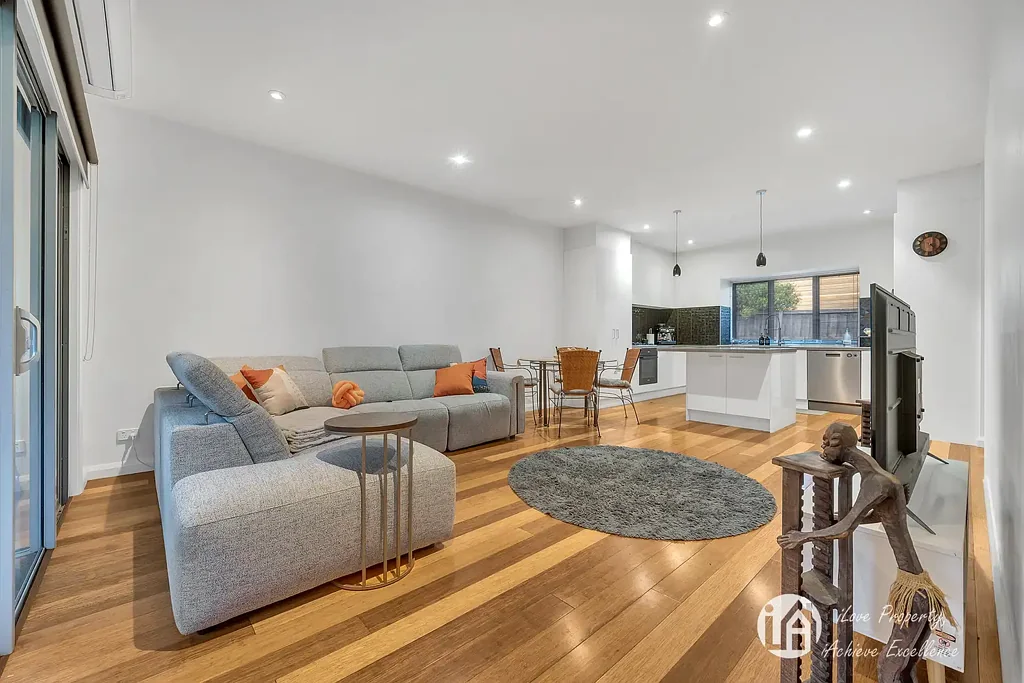 Ringwood 4બેડરૂમ RARE MODERN RINGWOOD GEM!!!