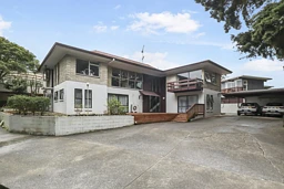 110 Lawrence Crescent, Manurewa