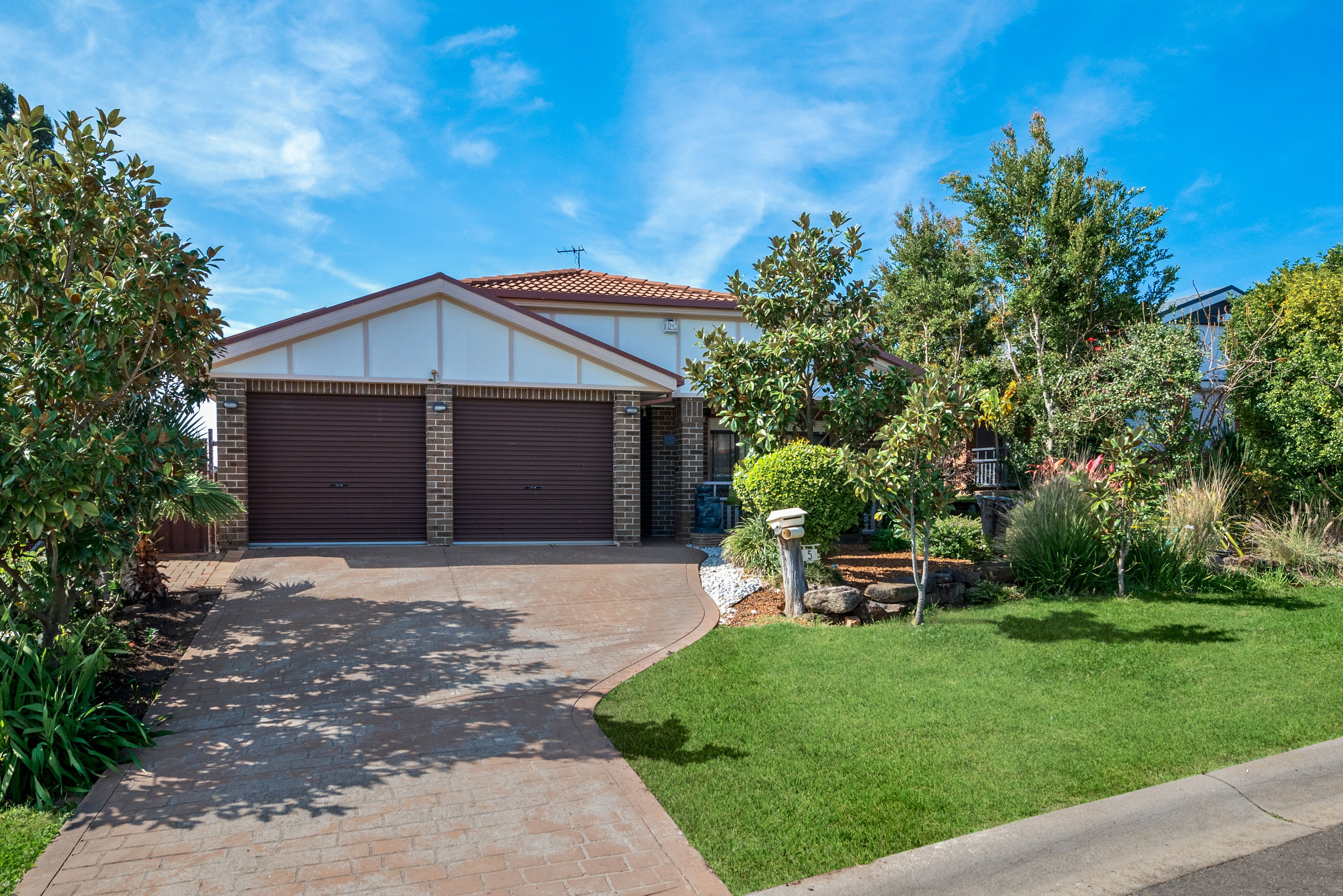 5 GARDENIA PL, MACQUARIE FIELDS NSW 2564, 0房, 0浴, House