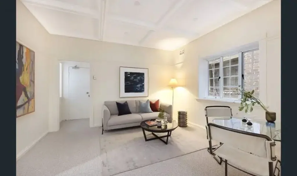 Refreshed Spacious Two-Bedroom Apartment in a Boutique Macleay Street Building