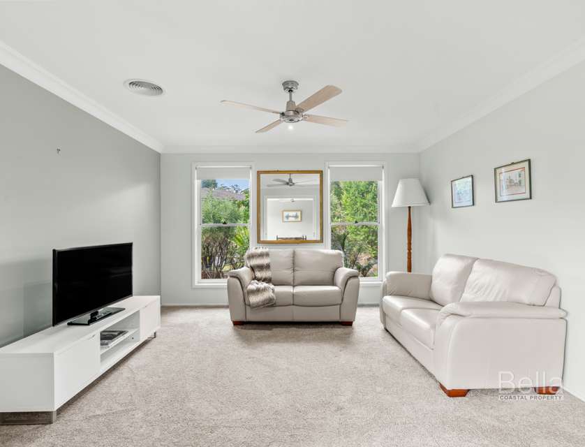 33 Mison Circuit, Mollymook Beach, NSW 2539, 4 Bedrooms, 2 Bathrooms, House