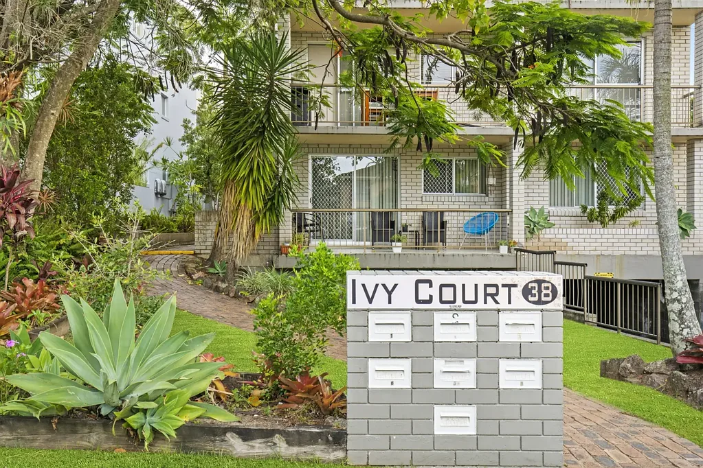 IVY COURT - BROADBEACH