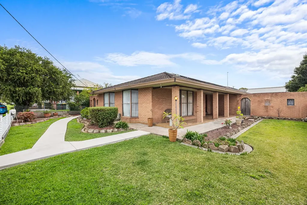 Kurri Kurri 4Moenga GRAND FAMILY HOME
