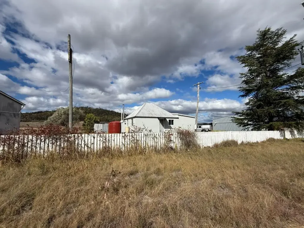 Glen Aplin Glen Aplin Wine and Lifestyle Country