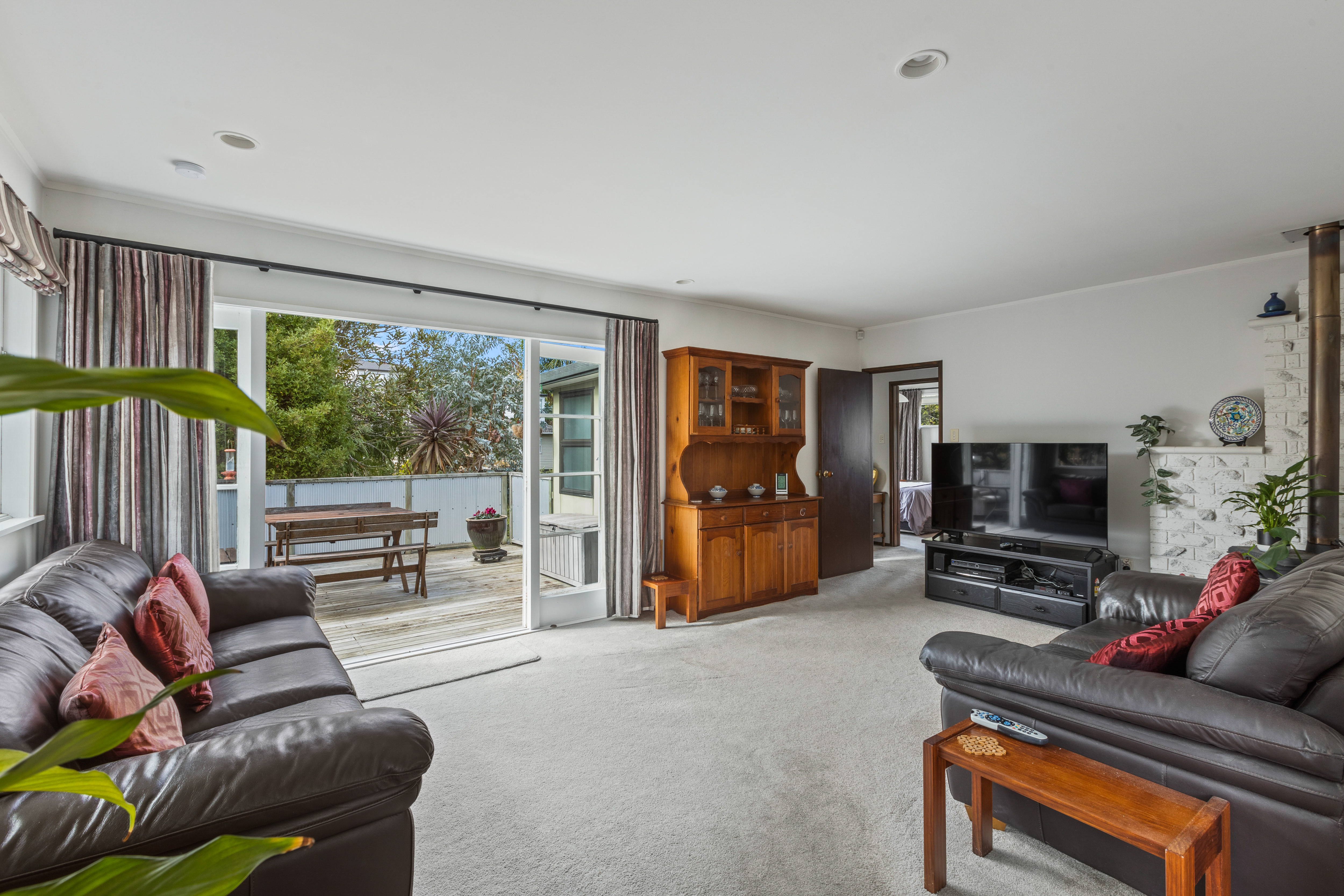 46 Normanton Street, Glenfield, Auckland - North Shore, 4 कमरे, 0 बाथरूम, House