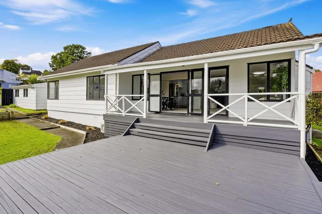 Forrest Hill 3 Bedroom Renovated Family Gem on a Substantial Level Site