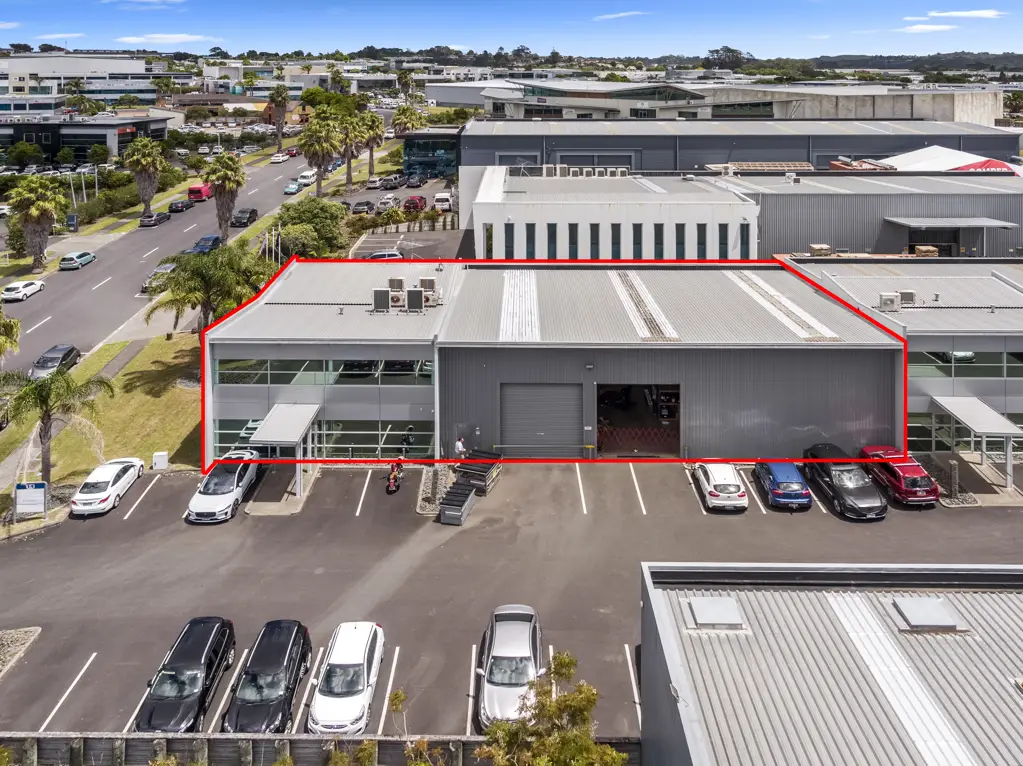Albany Pole position – road front industrial