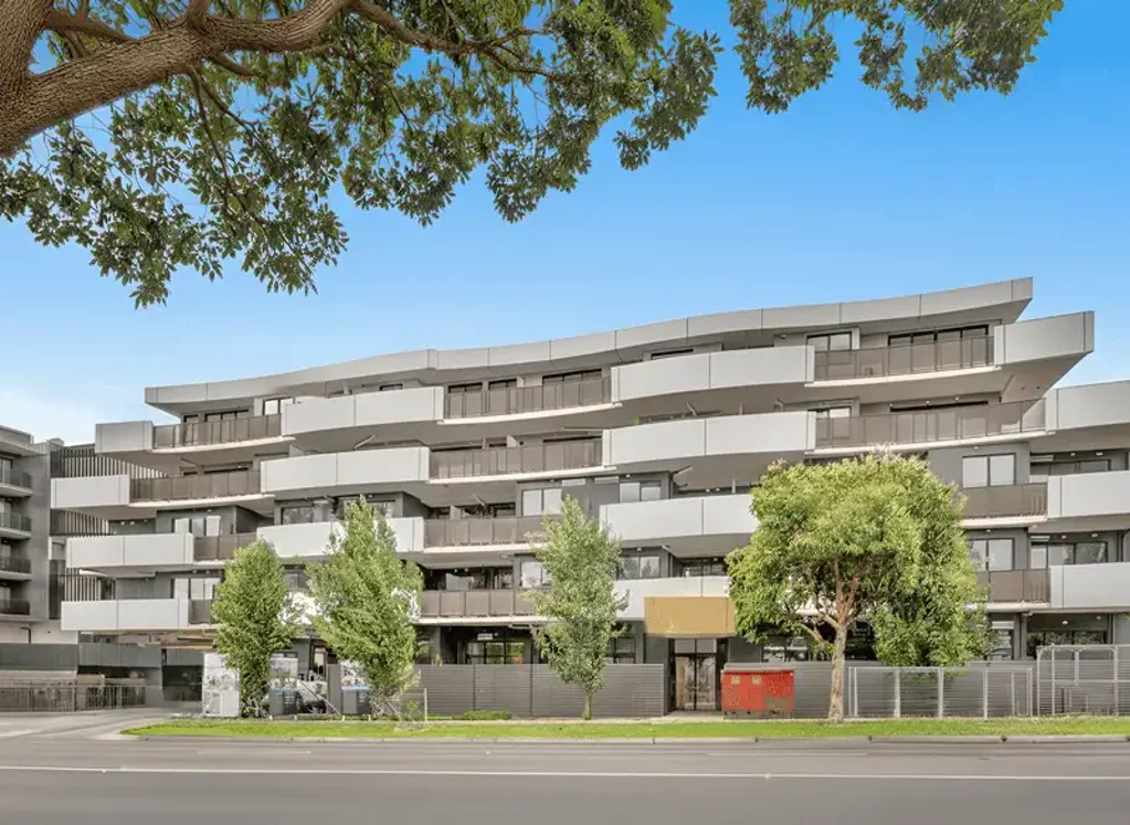 Low maintenance Living in the Heart of Essendon