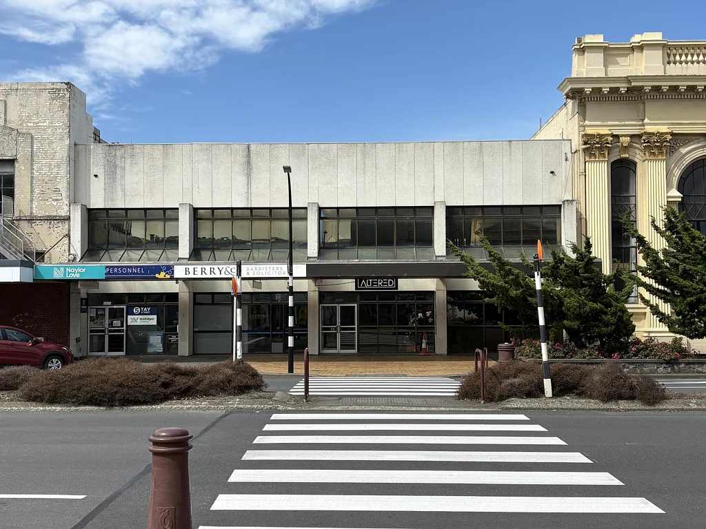Invercargill Modern, north facing offices in CBD