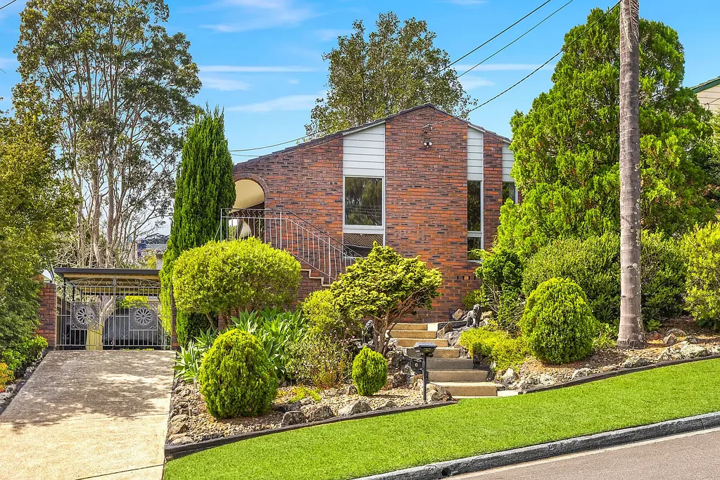 6 Bella Vista Street, Heathcote, NSW 2233