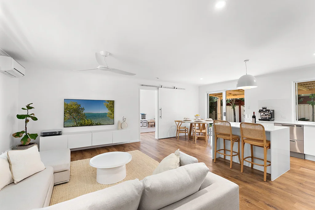 7 Spinnaker Boulevard, Wurtulla, QLD 4575