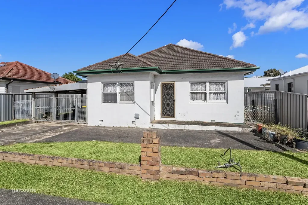 Dapto 3房  A Renovator's Reward