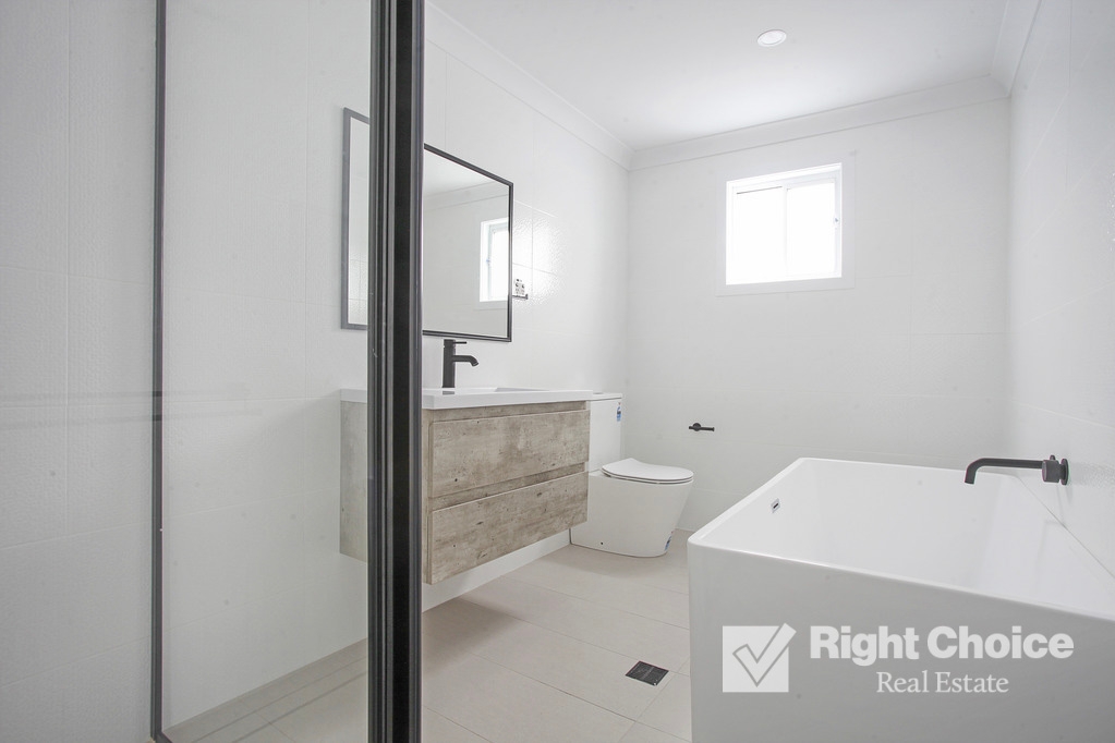 UNIT 1 4 CENTRAL AV, OAK FLATS NSW 2529, 0 Kuwarto, 0 Banyo, Townhouse