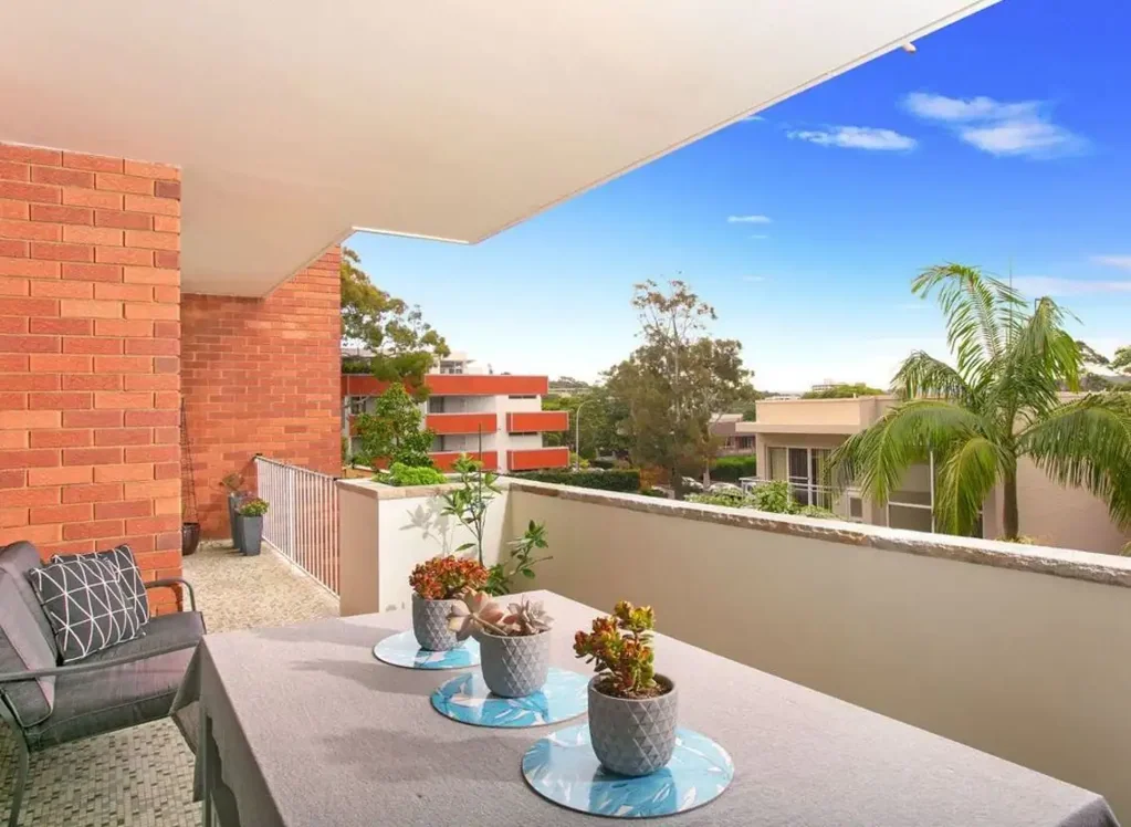 4/2 Avon Road, Dee Why, NSW 2099