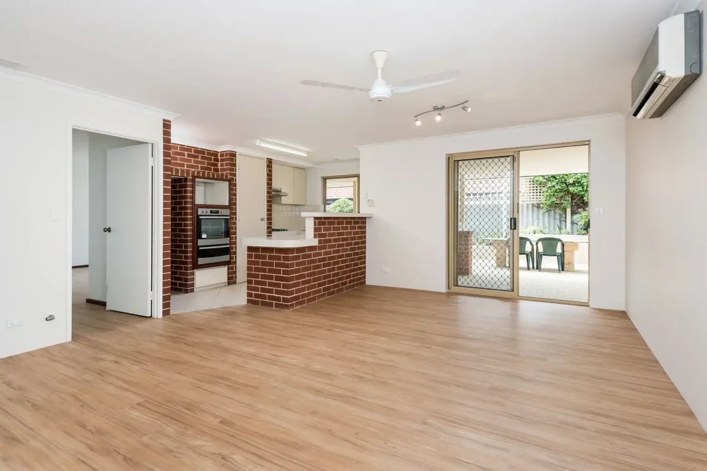 LOW MAINTENANCE, MINUTES FROM COTTESLOE BEACH.