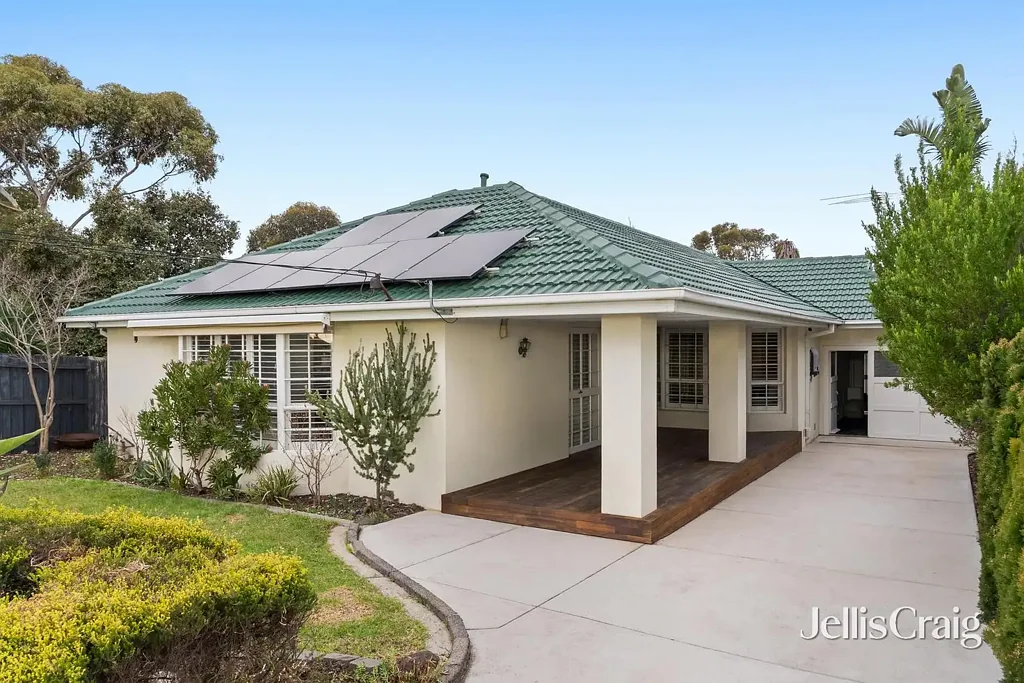 Seaholme 4 Bedroom Adding Vibrancy To Versatility – With Verve