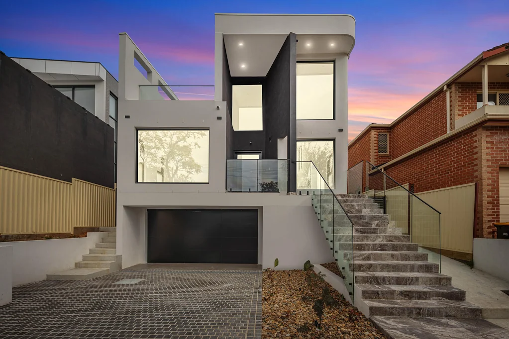 Hurstville Grove 6ห้องนอน Family Living with Space, Style and Sophisticated Design
