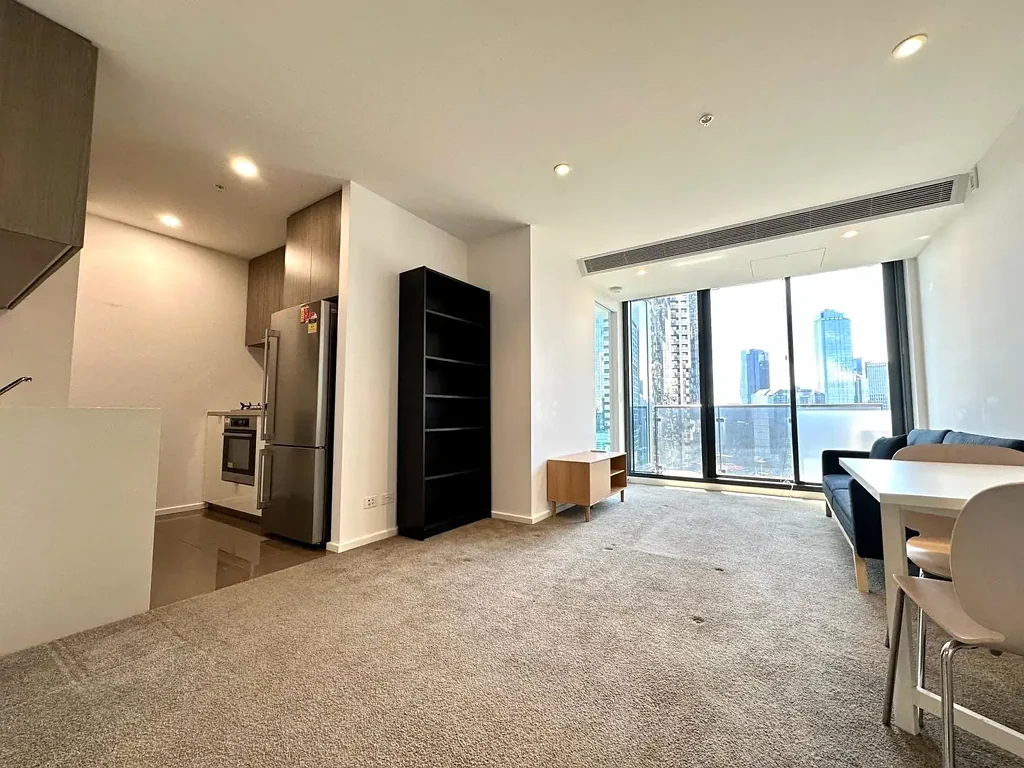 FURNISHED - Spacious two bedroom in sought after Southbank Grand!