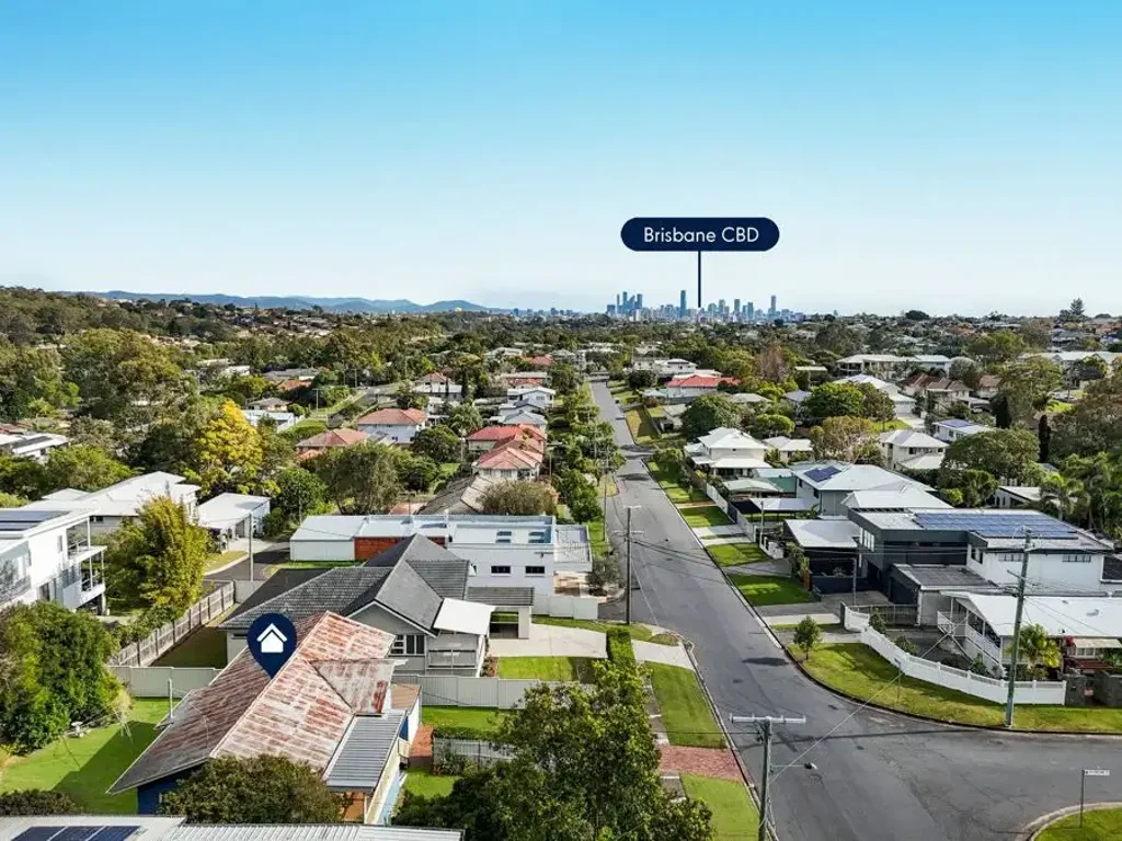 Holland Park West 3कमरा Elevated Blue-Chip Opportunity