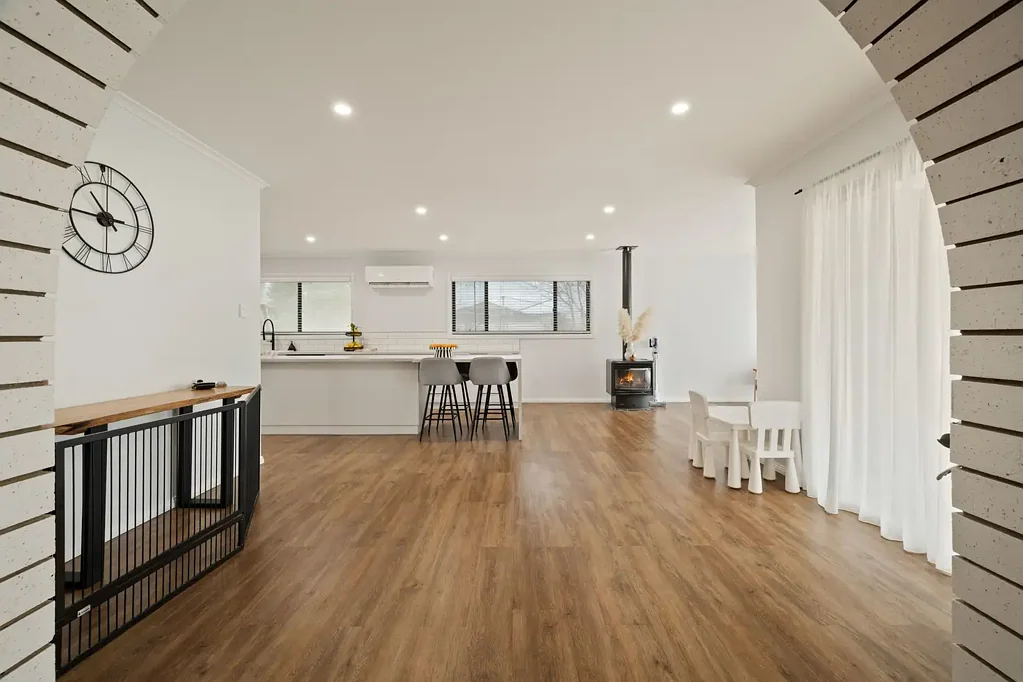 Corowa 4침실 RENOVATED. CENTRAL. SERIOUSLY IMPRESSIVE.