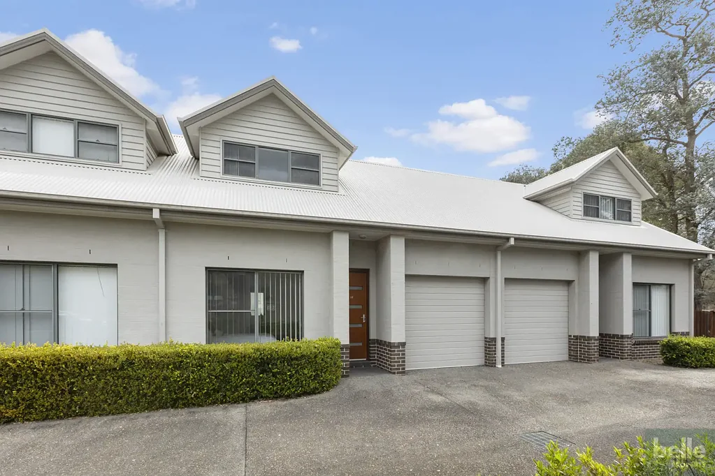 Picton 3Kwarto Elevated Split-Level Living with Picturesque Picton Outlooks