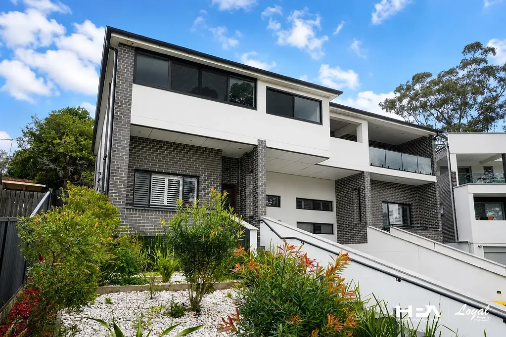 Carlingford 5બેડરૂમ Architectural Luxury, Exceptional Craftsmanship & Four-Car Basement Garage