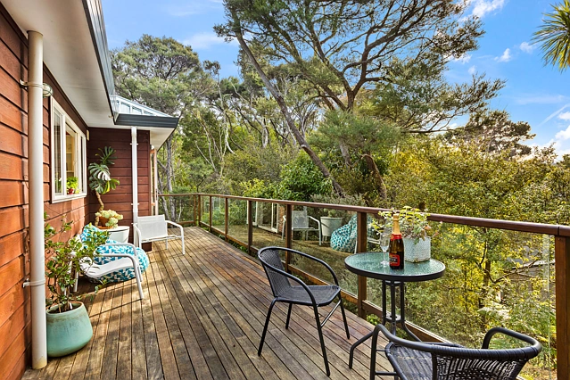 8F Roseberry Avenue, Birkenhead, North Shore City