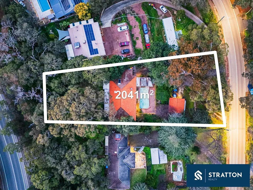 Roleystone 4Moenga Elevated Hillside Living with Space, Privacy & Resort-Style Appeal!