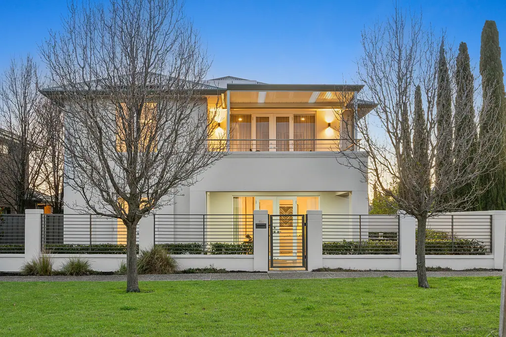 11 Brookman Crescent, Craigburn Farm, SA 5051