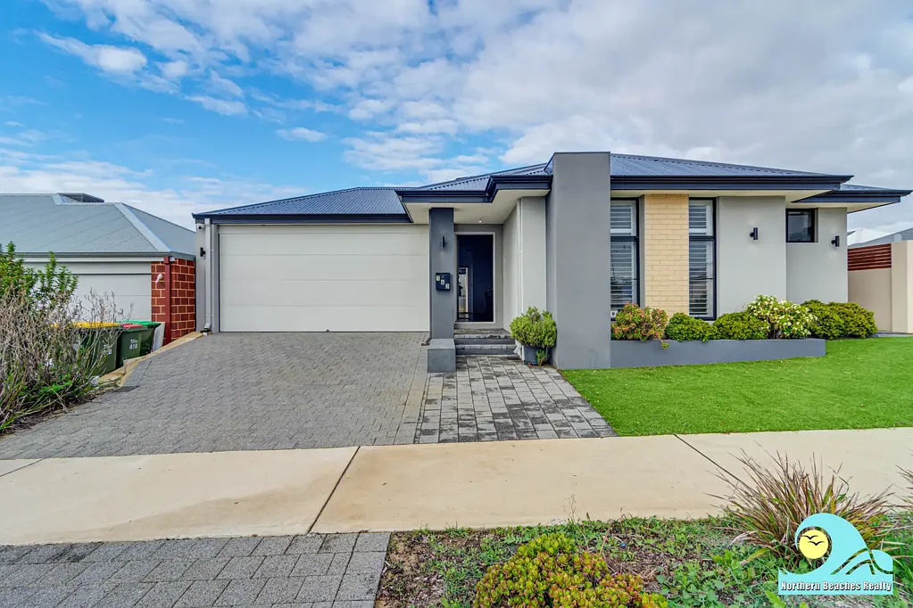Alkimos 4房  CONTEMPORARY FAMILY LIVING ON A LOW-MAINTENANCE CORNER BLOCK