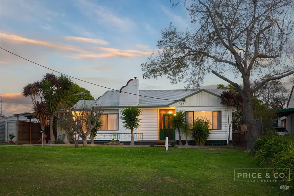 Wonthaggi 3 Bedroom A Home with Heart, Character & Timeless Charm