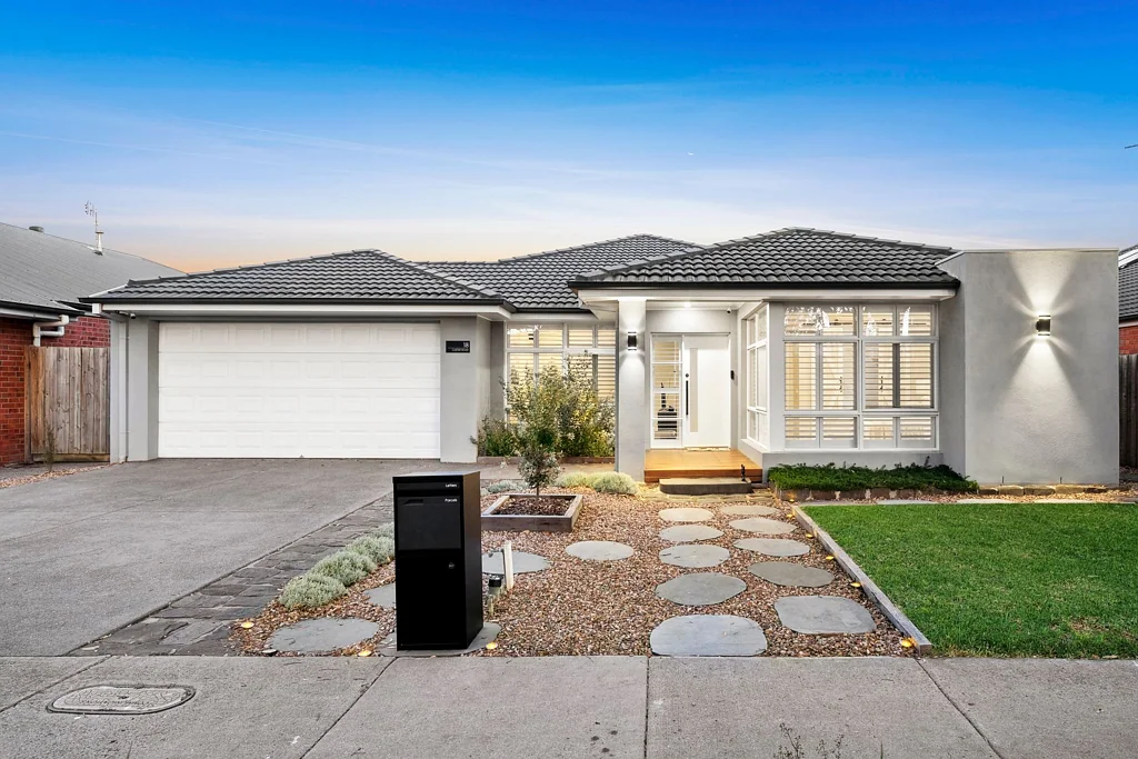 18 Carter Road, Armstrong Creek, VIC 3217