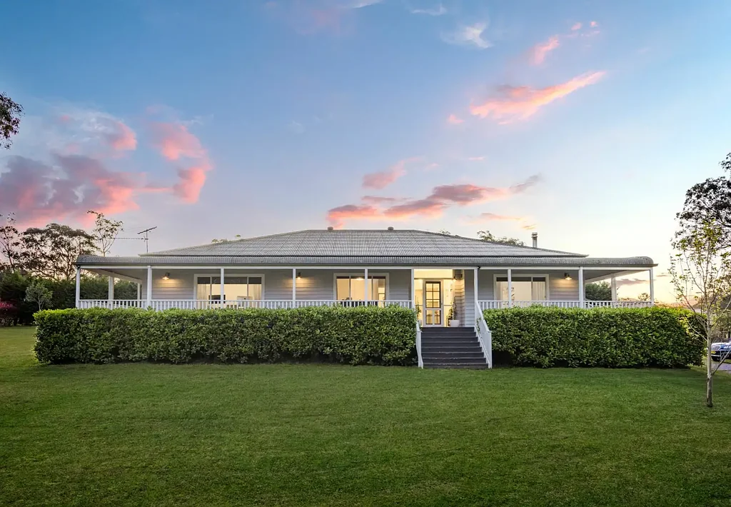 10 Oaks Road, Thirlmere, NSW 2572