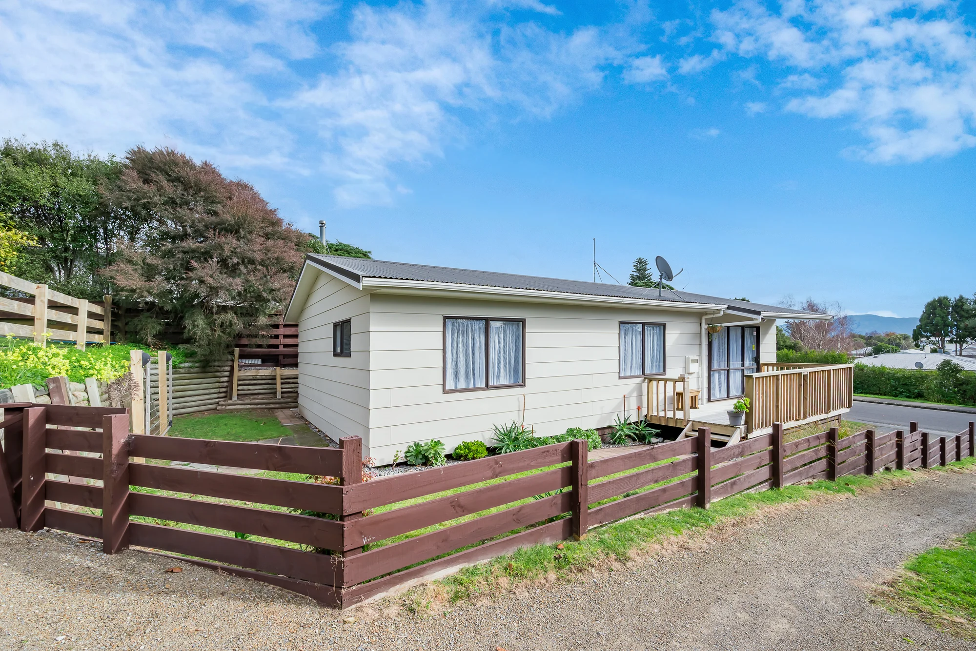 Paraparaumu 3બેડરૂમ Affordable Living. Big Opportunity.