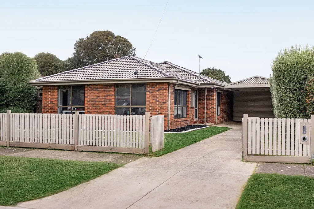 Warrnambool 3Moenga Renovated, Refreshed & Ready to Enjoy