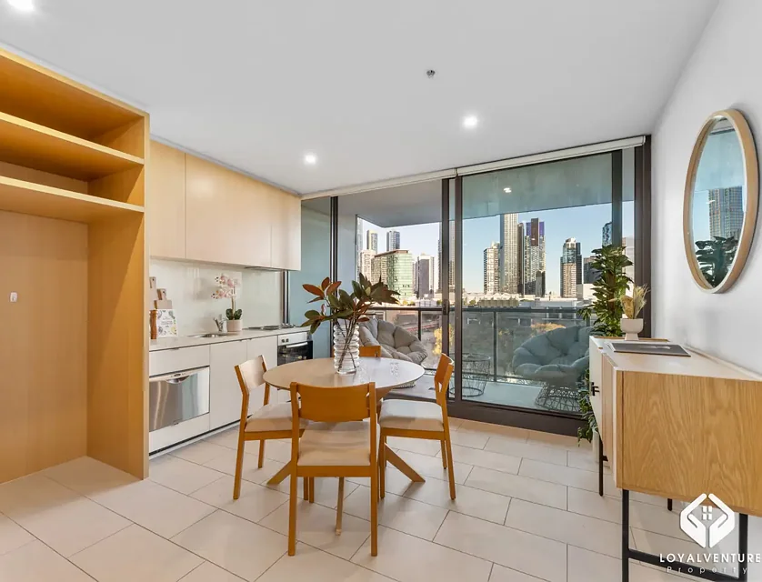 825/555 Flinders Street, Melbourne, VIC 3000, 2 ਕਮਰੇ, 2 ਬਾਥਰੂਮ, Apartment