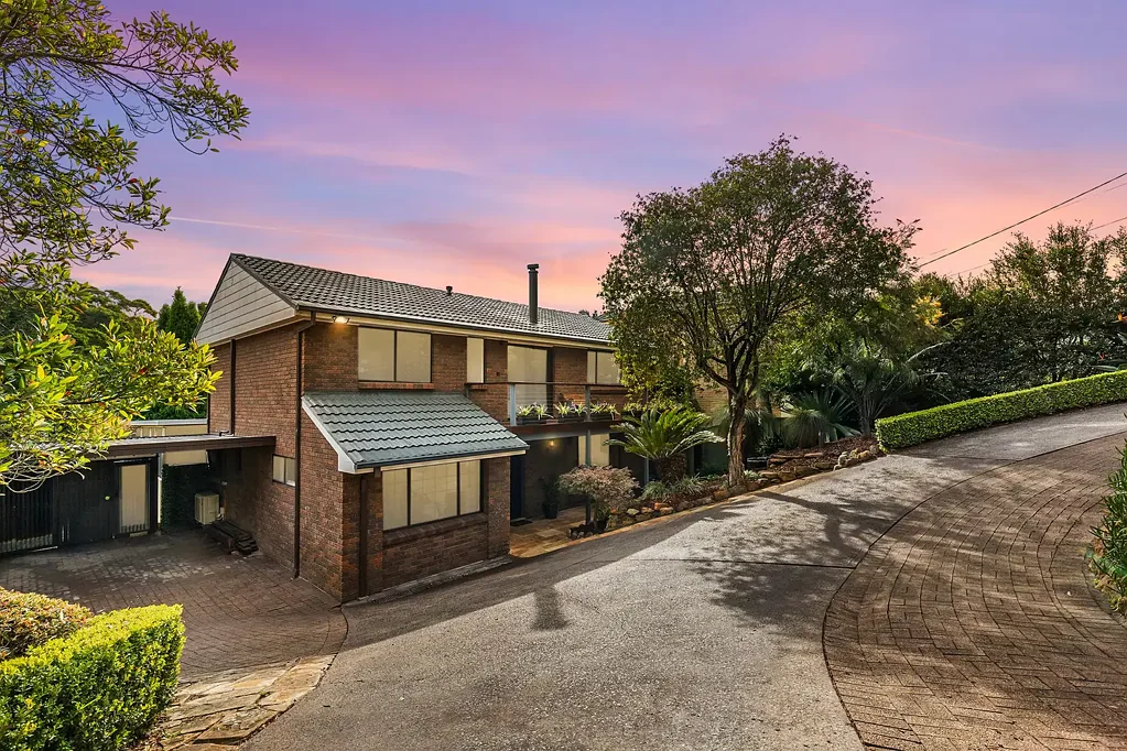 50 Meluca Crescent, Hornsby Heights, NSW 2077