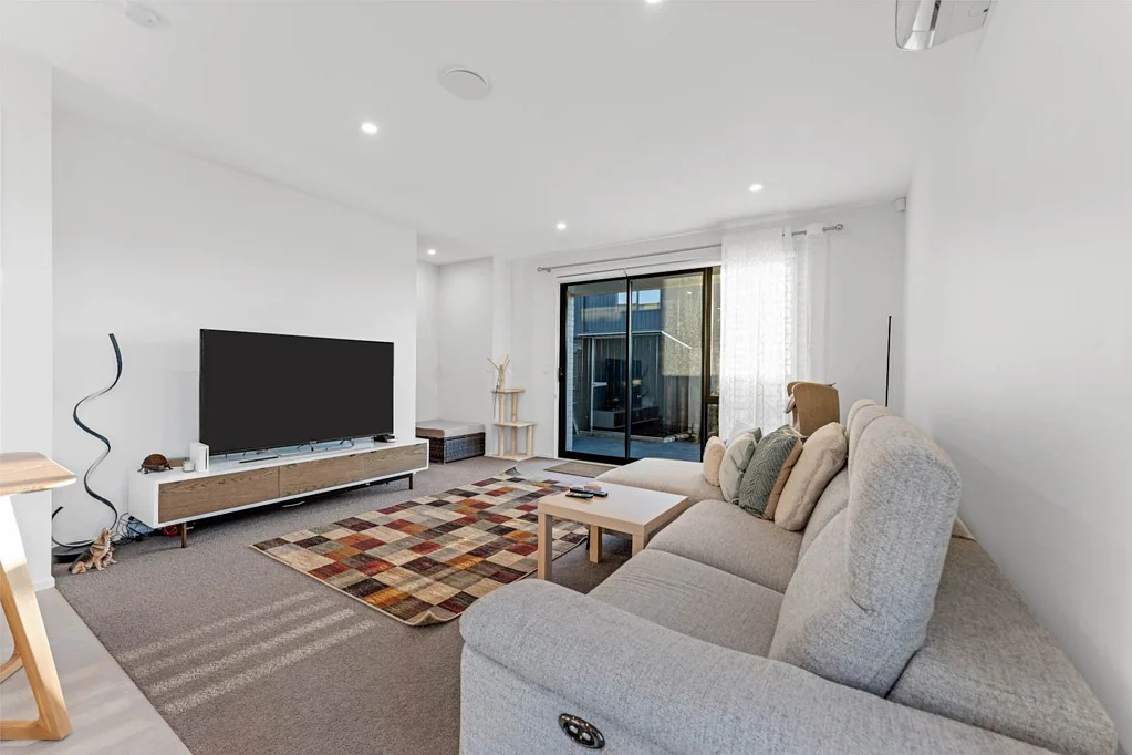 Flat Bush 3Phòng ngủ Walk to Ormiston Town Centre – Act Fast, Motiv...