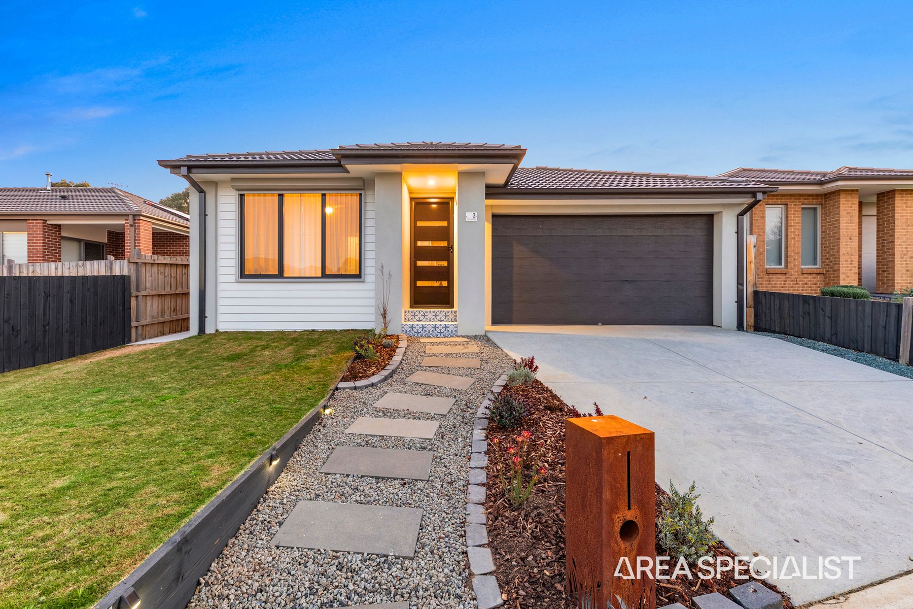 3 TERESSA WAY, PAKENHAM VIC 3810, 0 chambres, 0 salles de bain, House