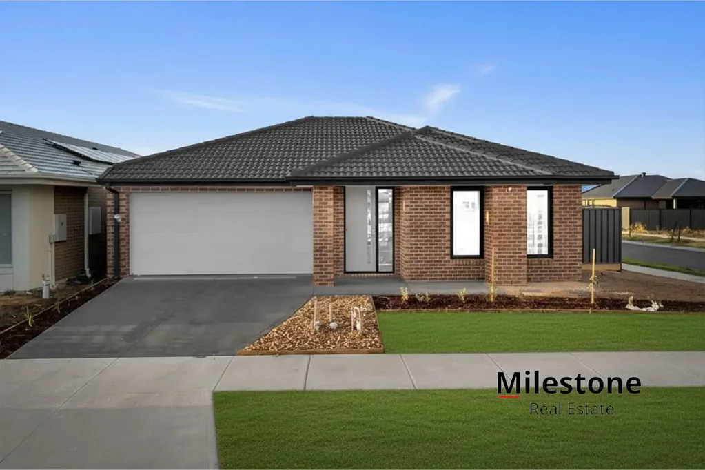 FOR RENT | BRAND NEW FAMILY HOME ON 530m² IN CLYDE EVERGREEN ESTATE.