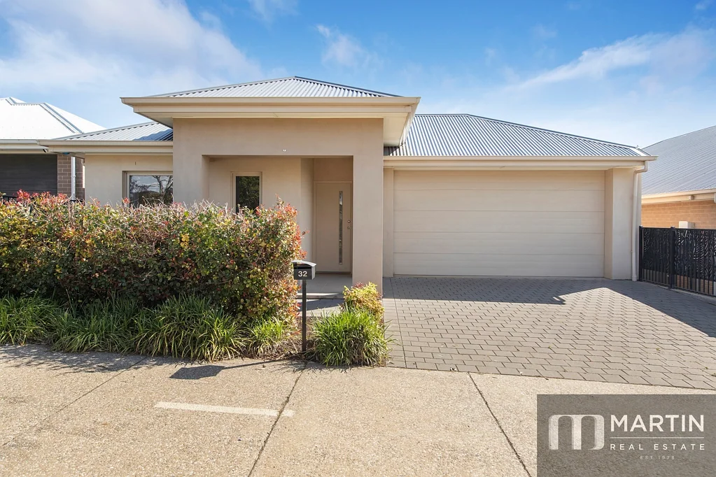 32 Vista Parade, Seaford Heights, SA 5169