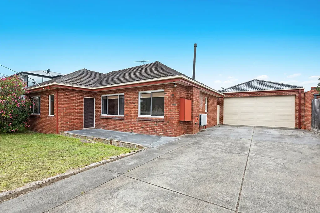 Coastal Comfort & Space in the Heart of Aspendale