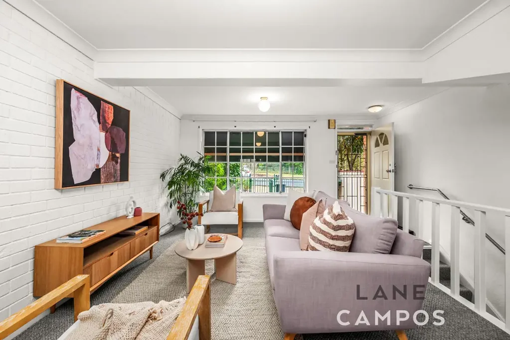 2/16 Victoria Street, Mayfield, NSW 2304