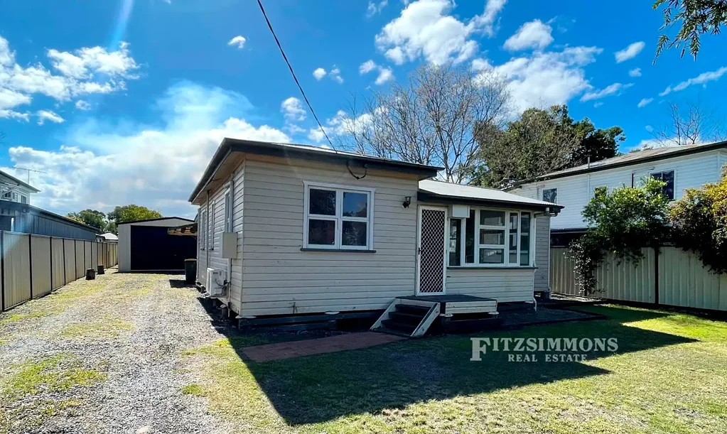 42 Charles Street, Dalby, QLD 4405