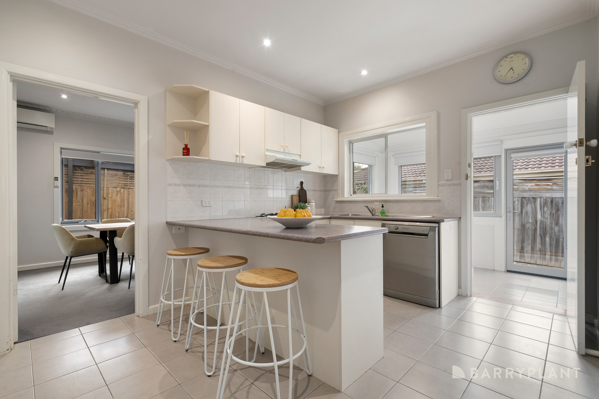 17 WEMBLEY AV, CHELTENHAM VIC 3192, 0 Bedrooms, 0 Bathrooms, House