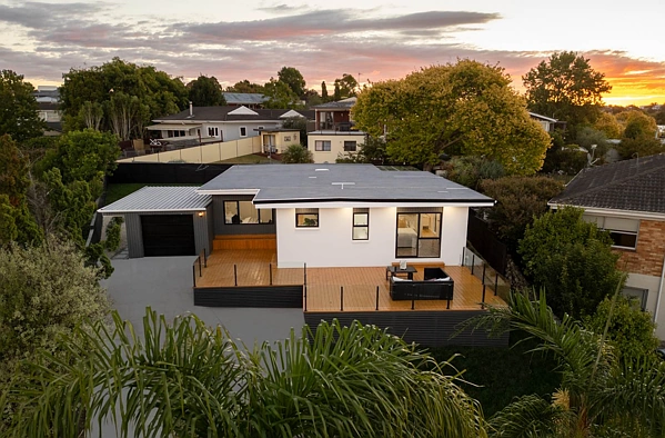 Pakuranga Heights 4房  Your Dream Home Awaits