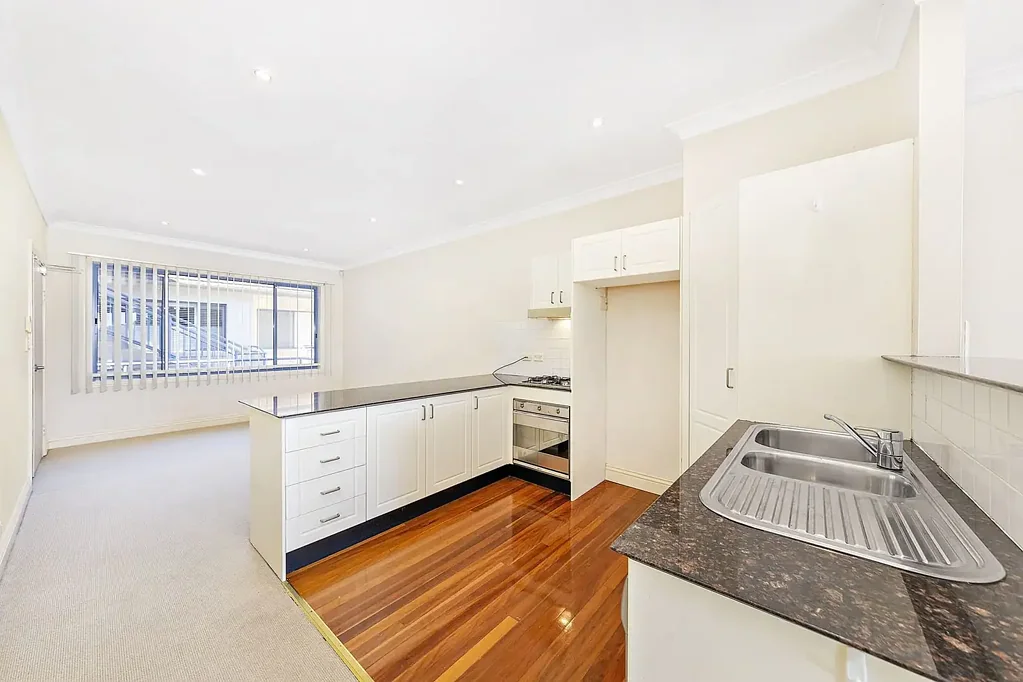 Modern 2 Bedroom Waterfront Apartment With Hot Water Included!