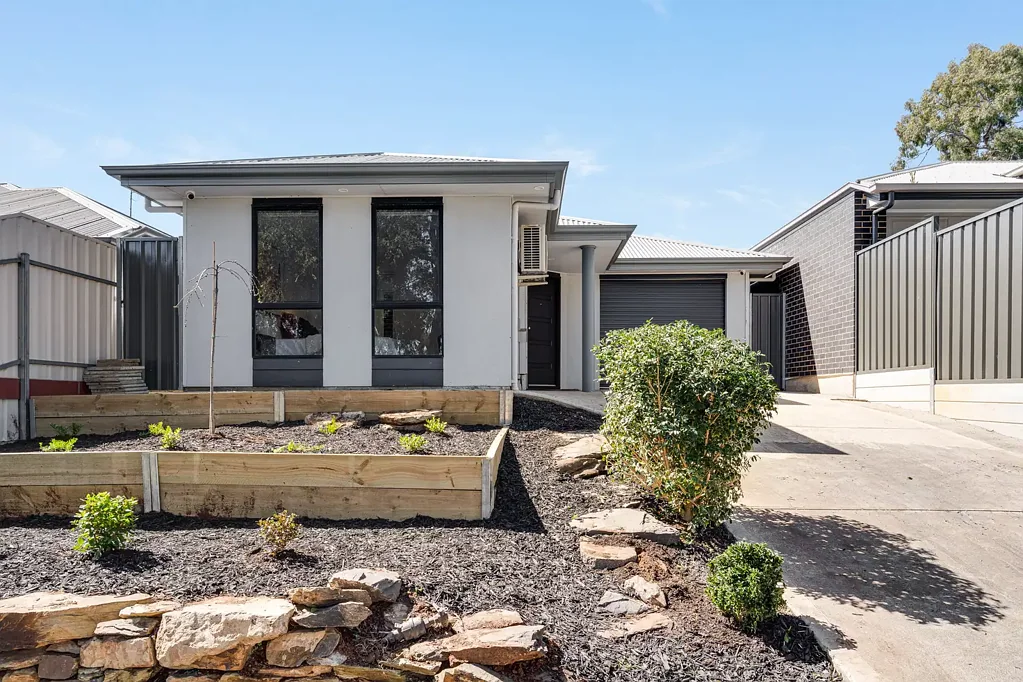 Enfield 3ਬੈੱਡਰੂਮ Easy Indoor-Outdoor Living & Potential To Grow Fresh Produce
