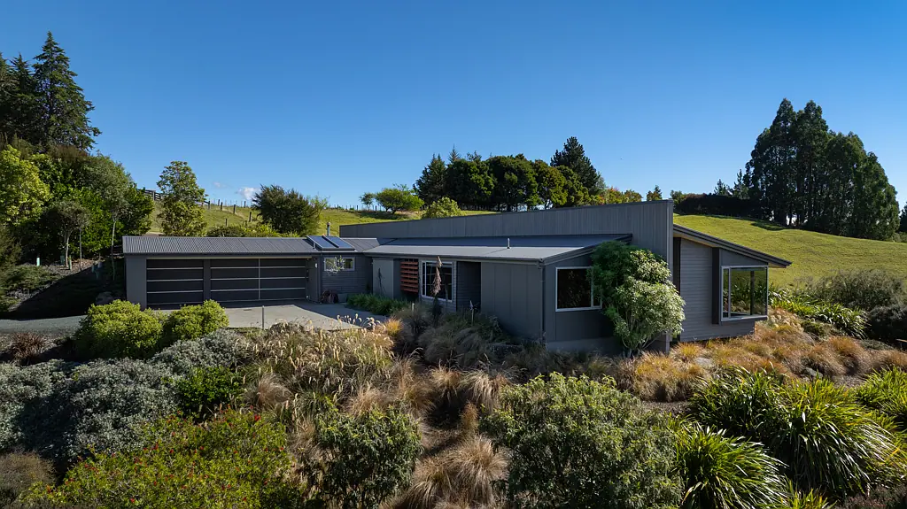 Tasman Architectural home on 4.81ha near Mapua