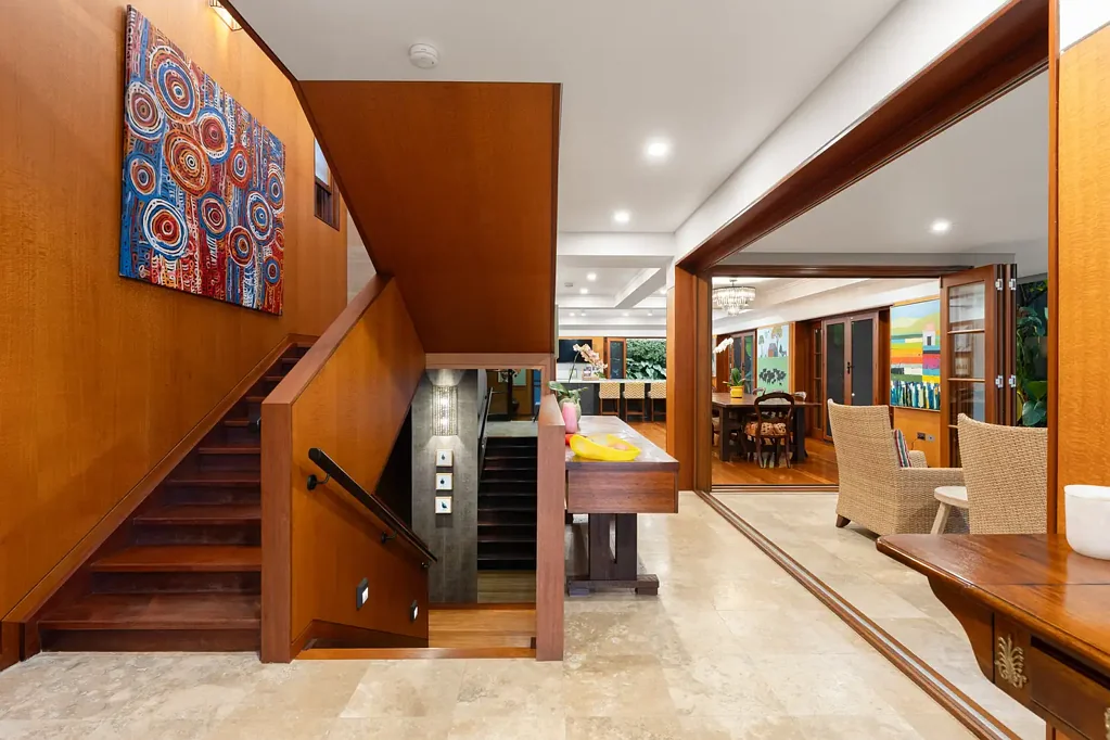 Clayfield 4ਬੈੱਡਰੂਮ Architectural Excellence with Sweeping Moreton Bay Views